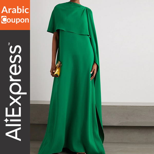 Green dress with a vintage design to celebrate National Day